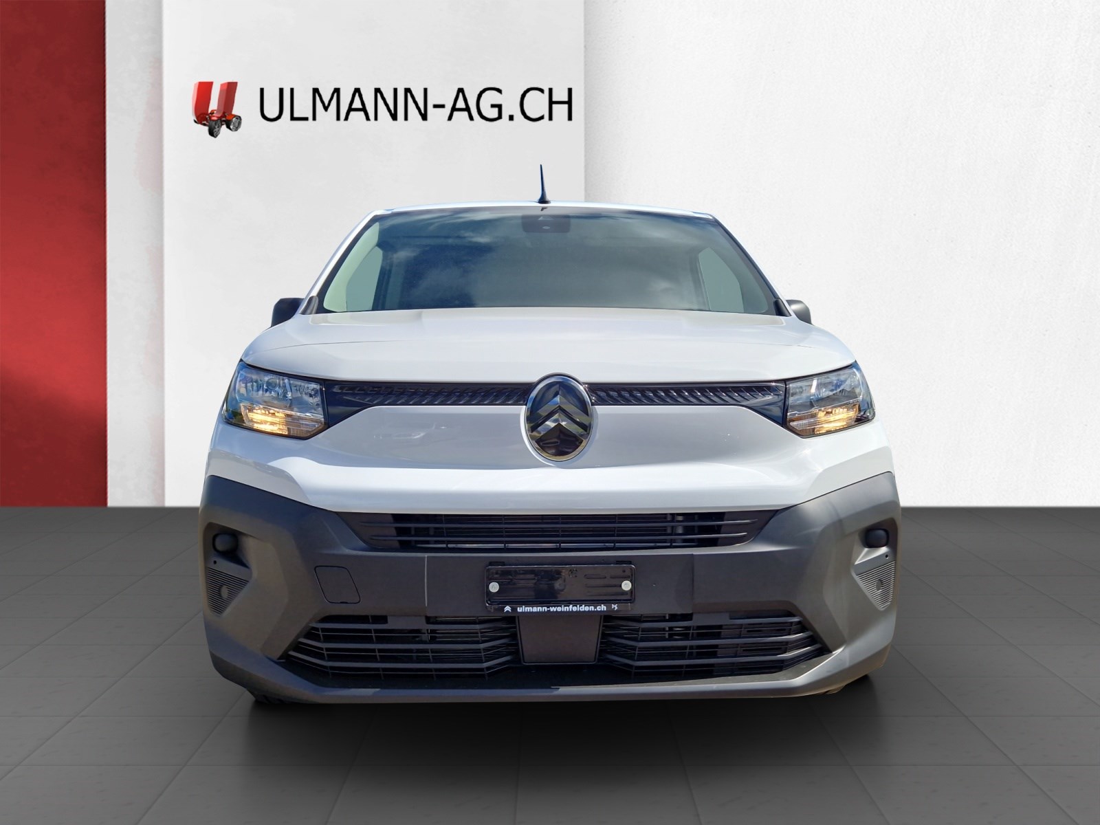 CITROEN Berlingo M 1.2 PureTech 110i First 3-Plätzer, Rückfahrkamera-showroom-element-1