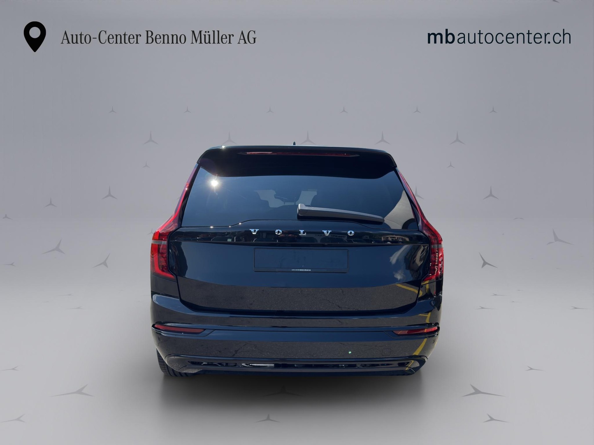 VOLVO XC90 2.0 T8 TE Ultra Dark eAWD-showroom-element-3