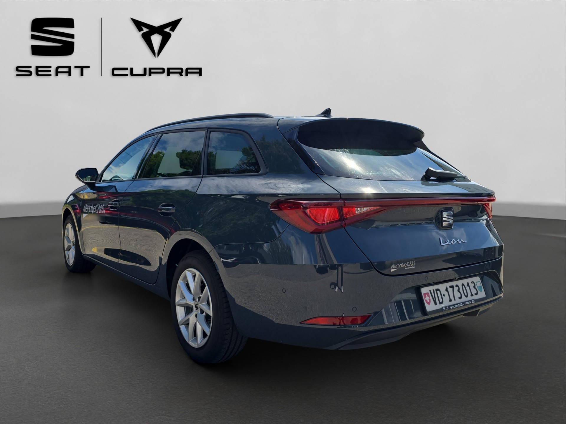SEAT Leon ST 1.5 eTSI mHEV DSG Business Edition-showroom-element-3