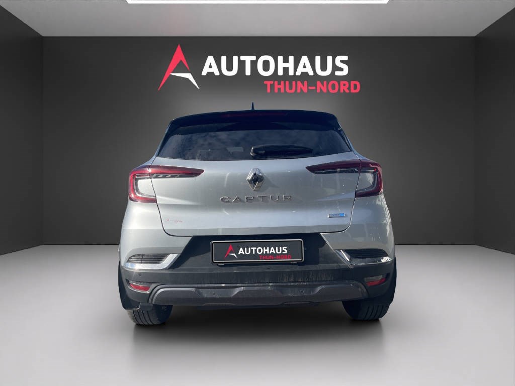 RENAULT Captur 1.6 E-Tech Plug-in Initiale-image-3