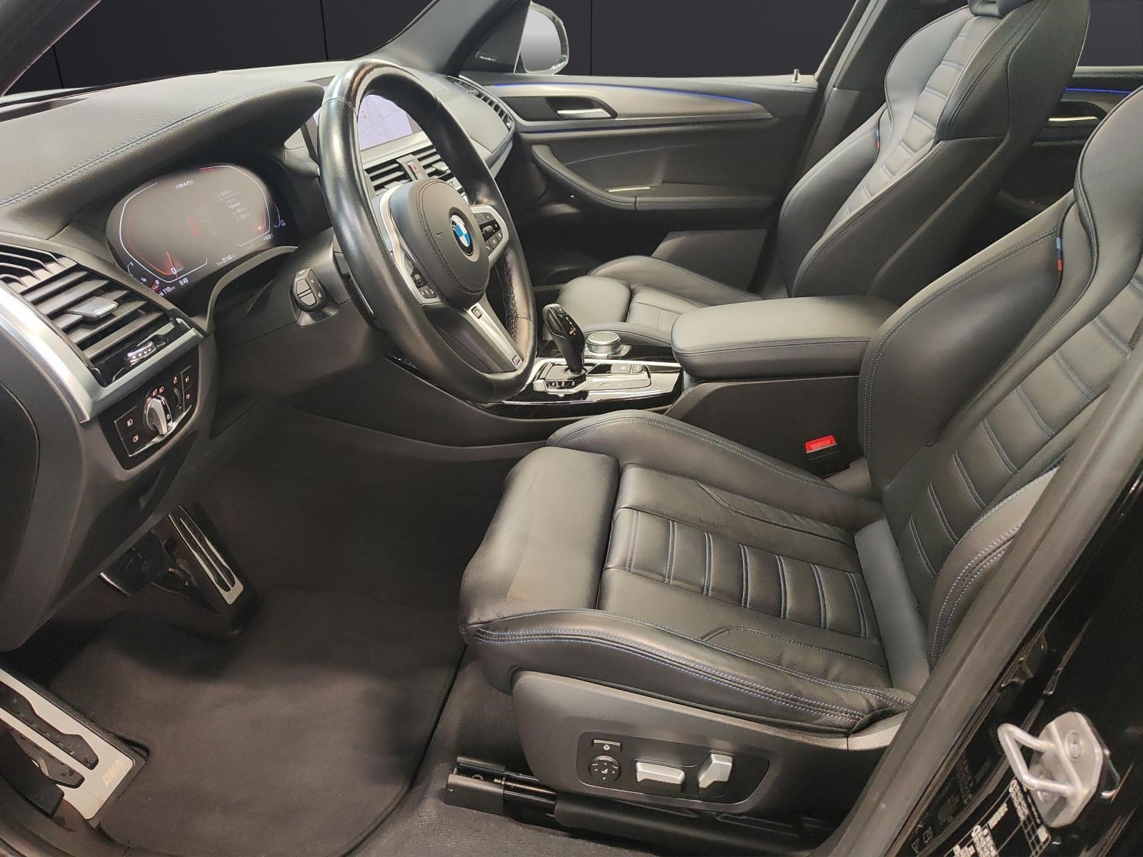 BMW X3 M40i-showroom-element-1
