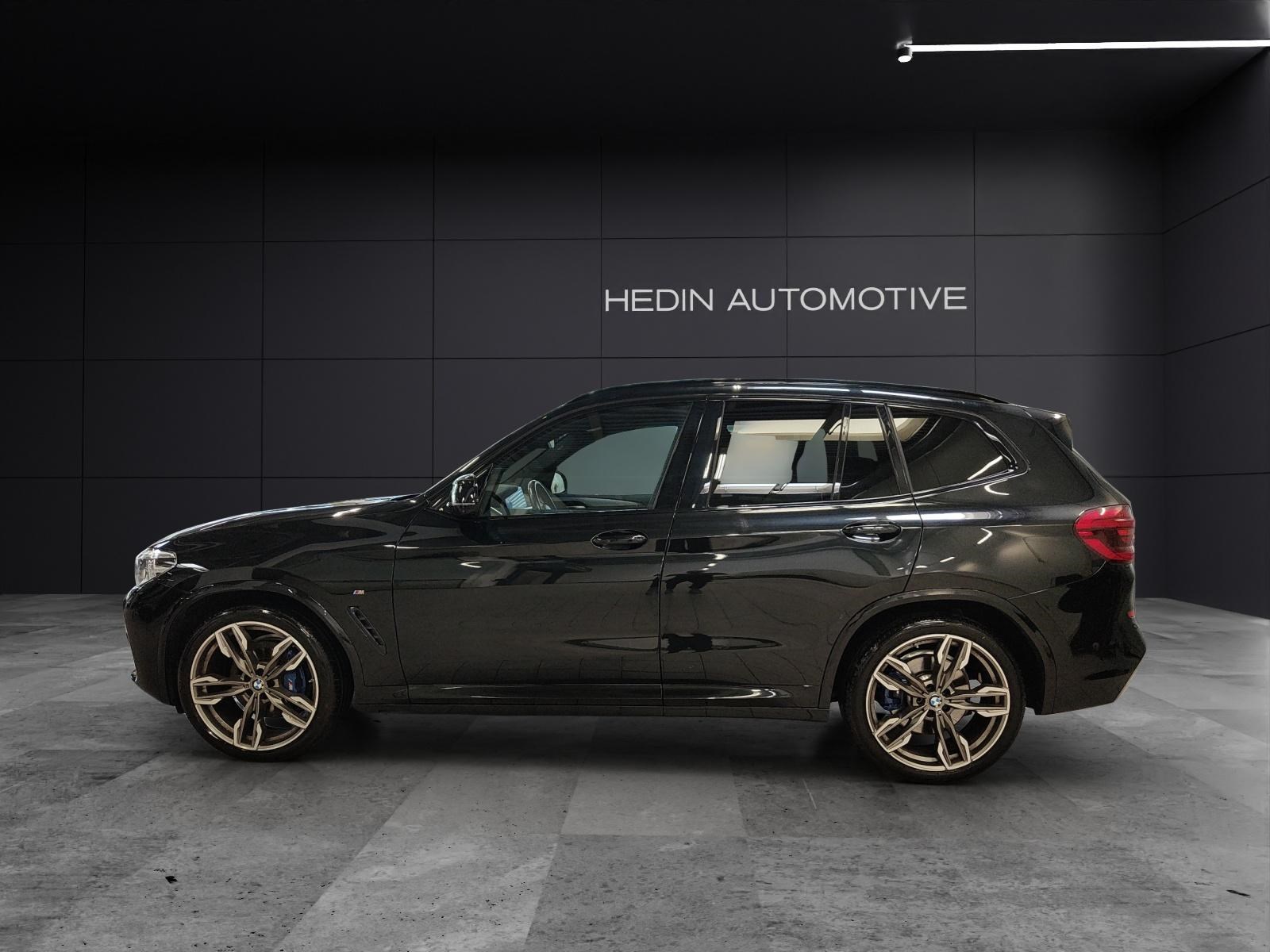 BMW X3 M40i-showroom-element-3