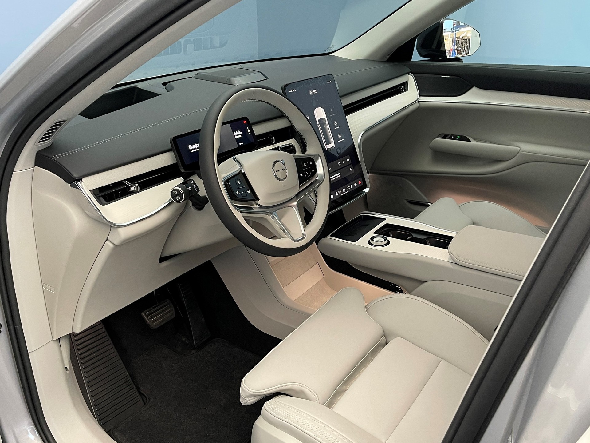 VOLVO EX 90 Twin Performance Ultra AWD-image-11