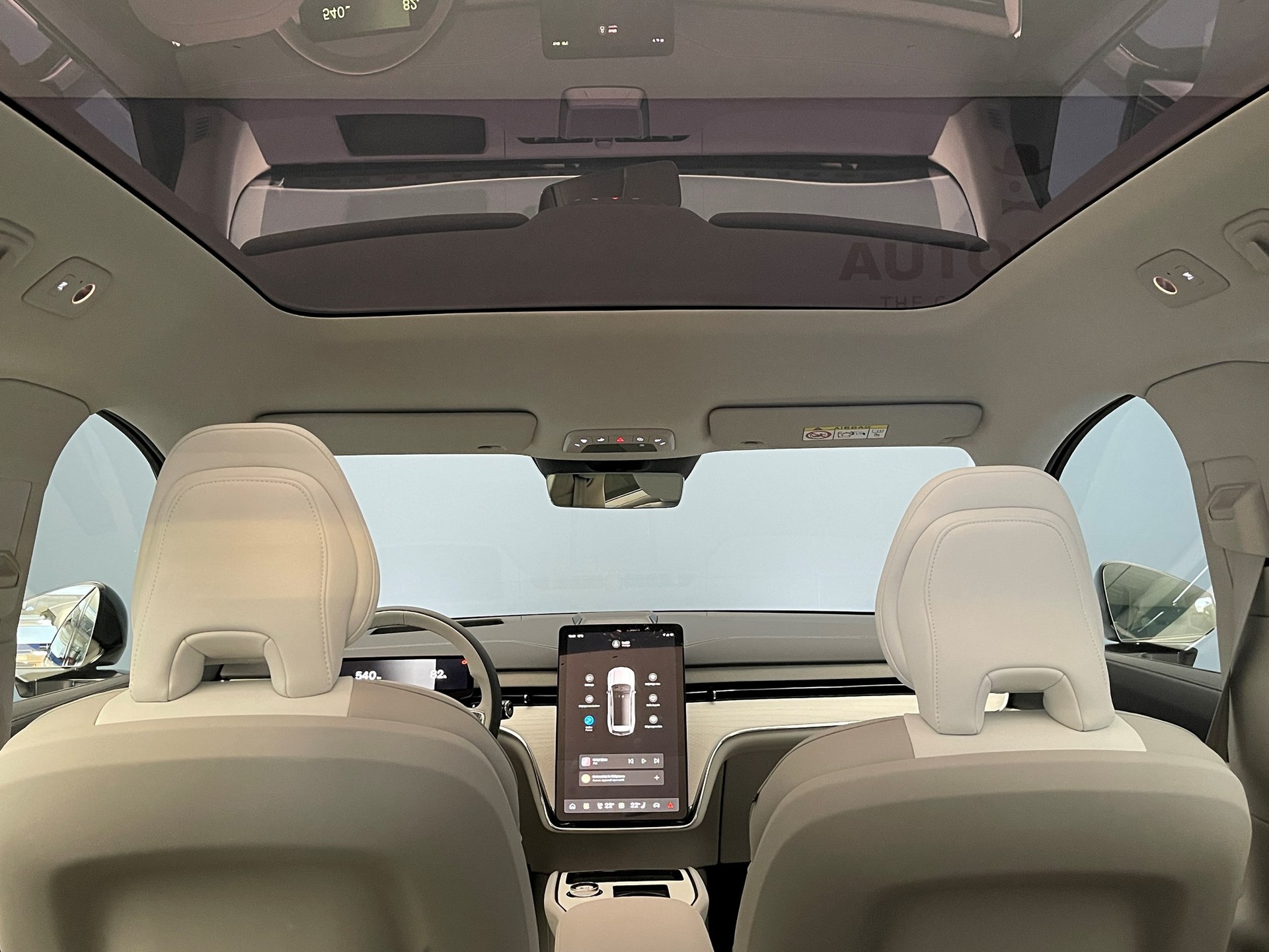 VOLVO EX 90 Twin Performance Ultra AWD-image-14
