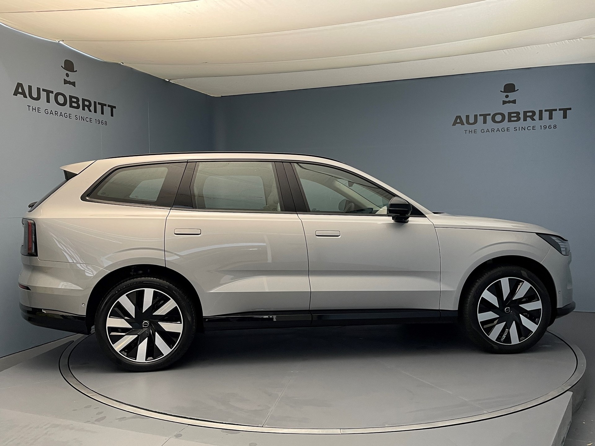 VOLVO EX 90 Twin Performance Ultra AWD-showroom-element-3
