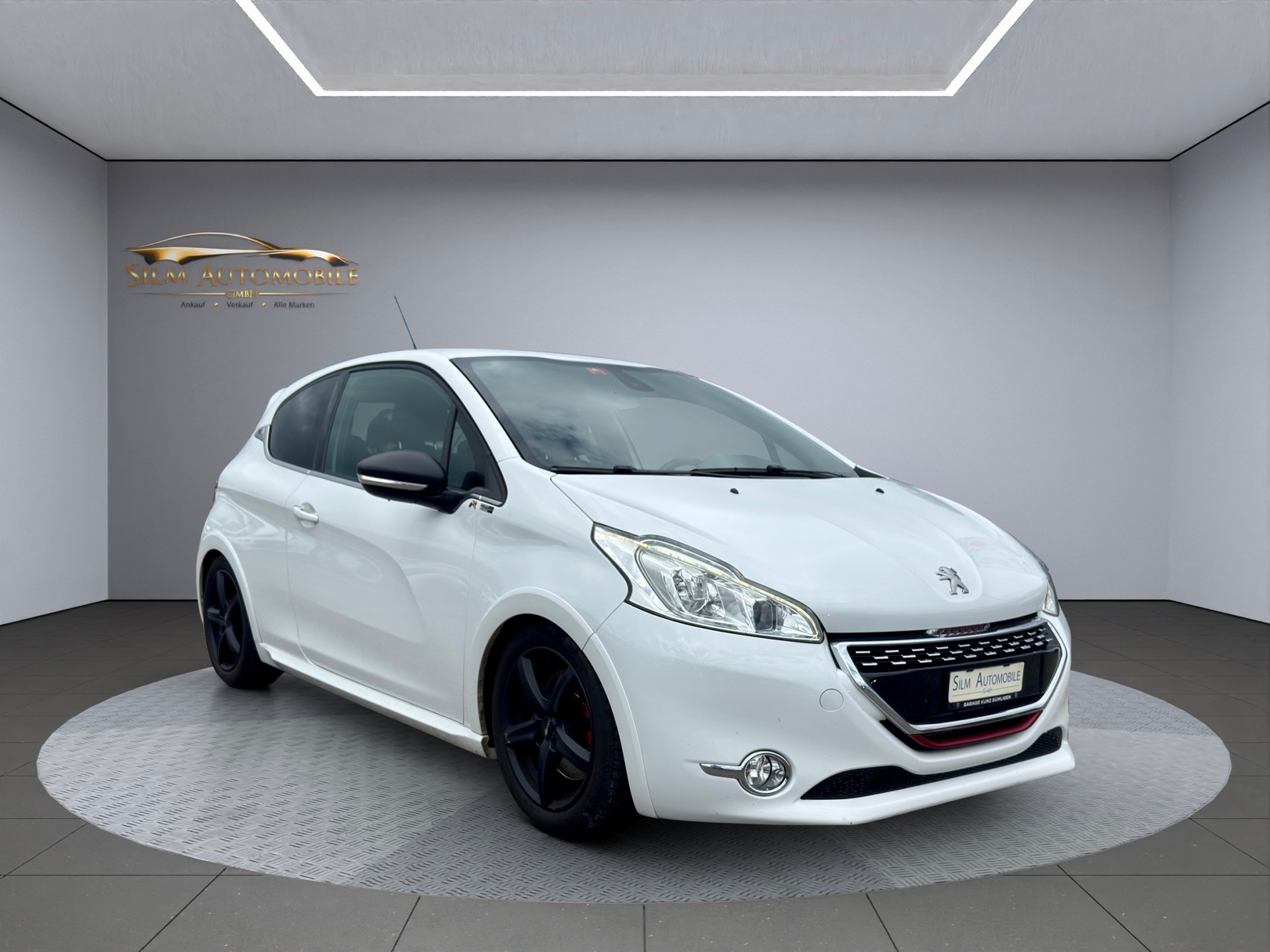 PEUGEOT 208 1.6 Turbo R-GTi 235 PS