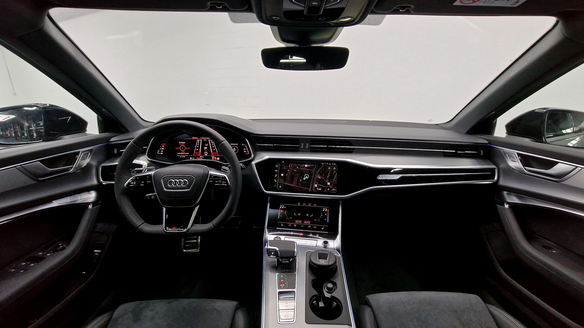 AUDI RS6 Avant 4.0 V8 TFSI quattro T-Tronic-image-11
