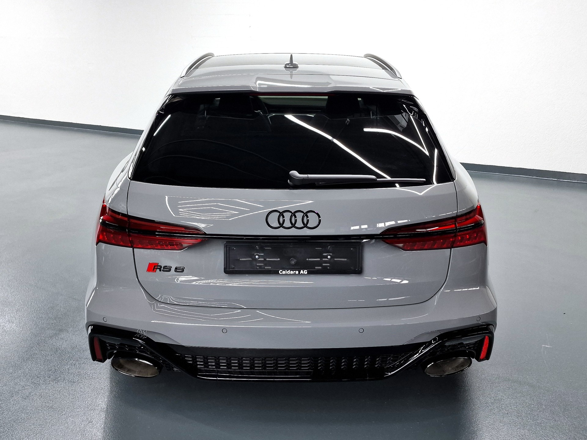 AUDI RS6 Avant 4.0 V8 TFSI quattro T-Tronic-image-7