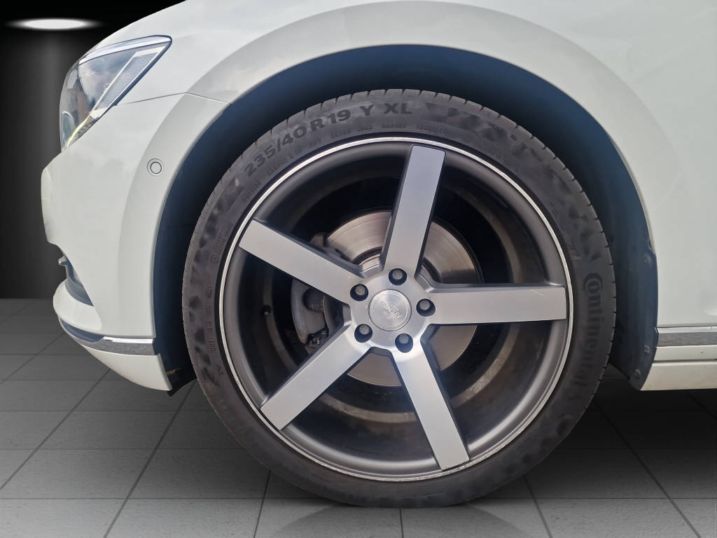 VW Passat Variant 2.0 TDI 150 Highline DSG-image-14