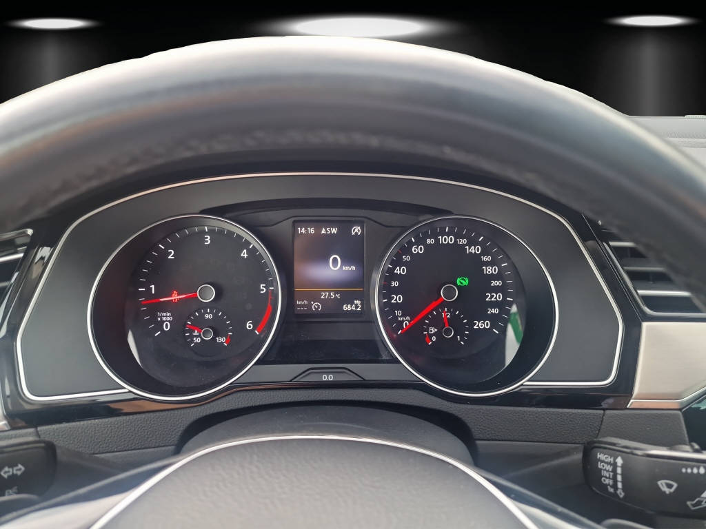 VW Passat Variant 2.0 TDI 150 Highline DSG-image-12
