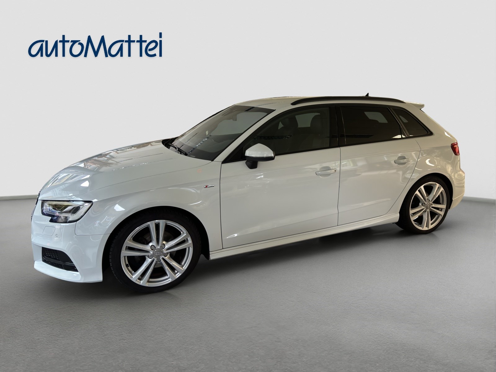 AUDI A3 Sportback 1.5 TFSI  Sport-showroom-element-1