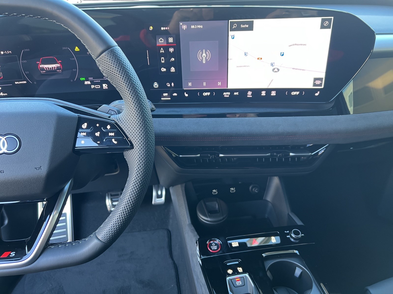 AUDI SQ6 e-tron quattro-image-11
