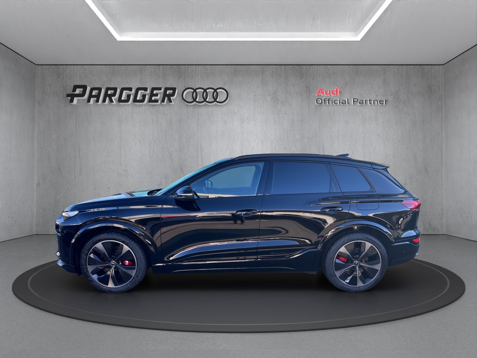 AUDI SQ6 e-tron quattro-image-2