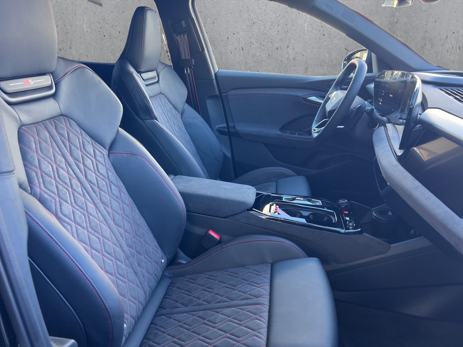 AUDI SQ6 e-tron quattro-image-7