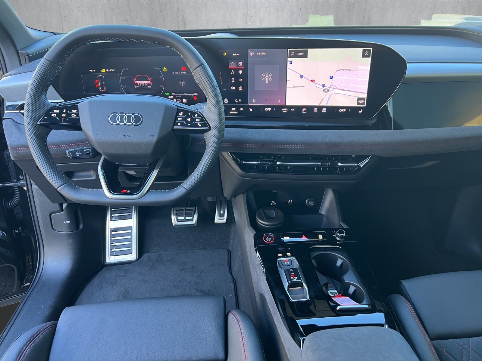 AUDI SQ6 e-tron quattro-image-9