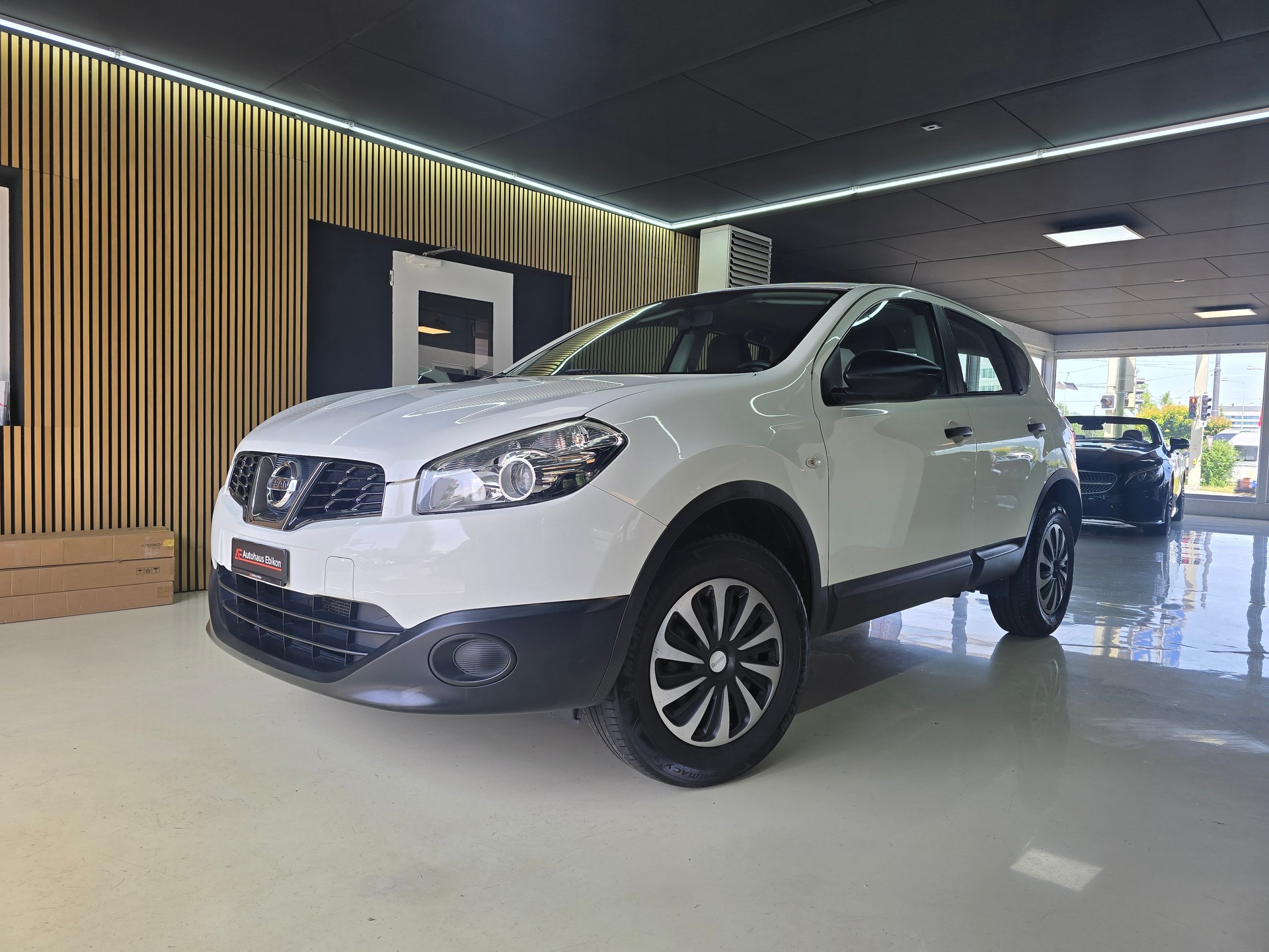NISSAN Qashqai 1.6 visia
