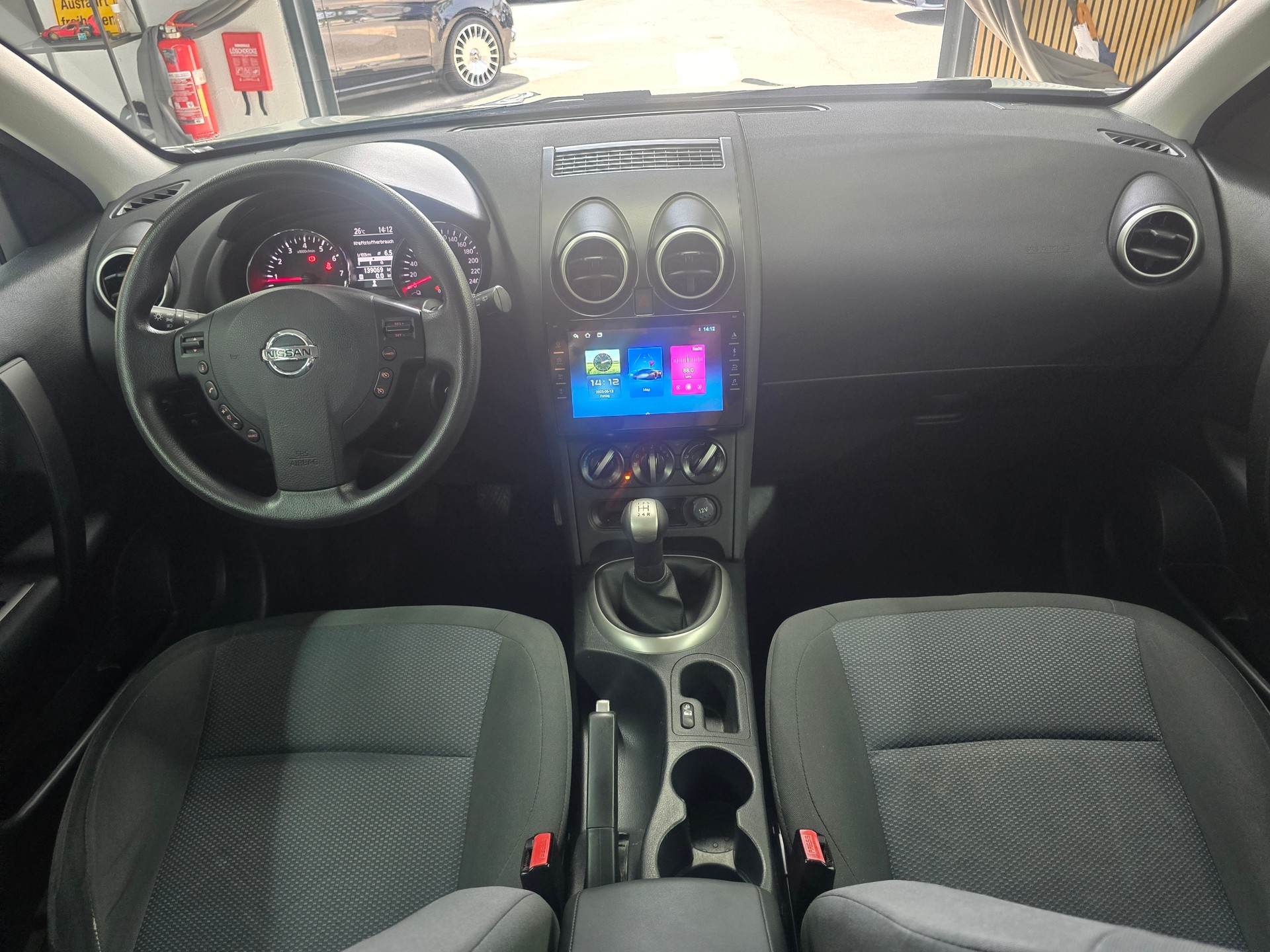 NISSAN Qashqai 1.6 visia-image-11