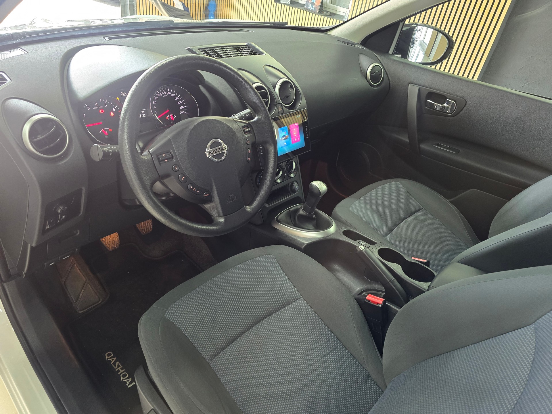 NISSAN Qashqai 1.6 visia-image-7