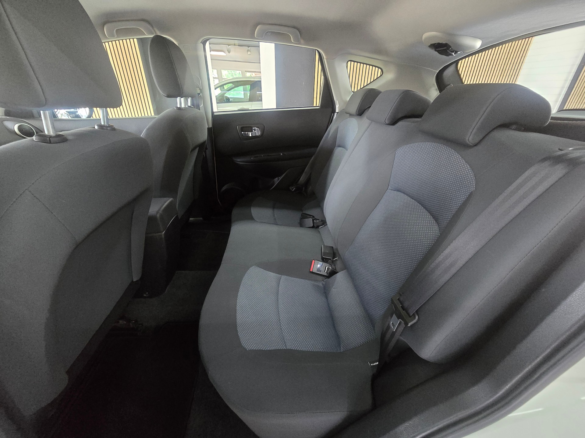 NISSAN Qashqai 1.6 visia-image-15