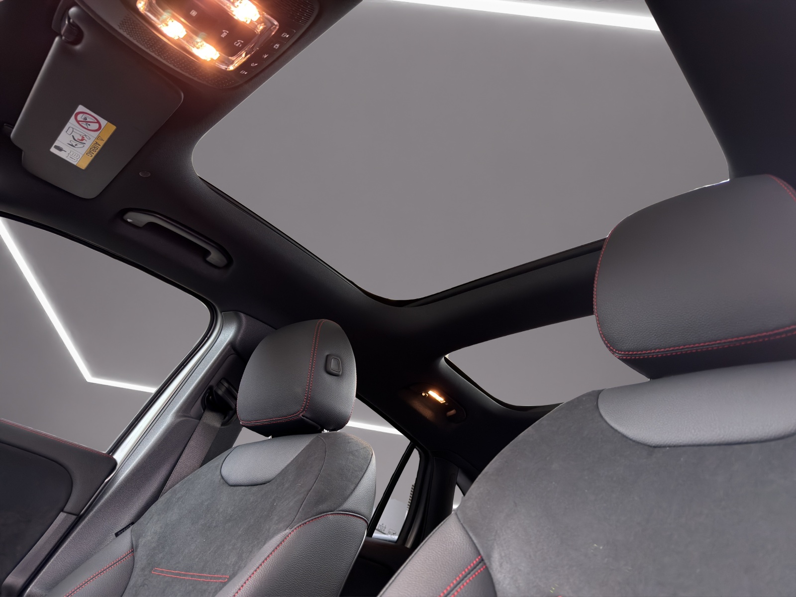 Image MERCEDES-BENZ GLA-250 GLA 250 4Matic 8G-DCT Swiss Star