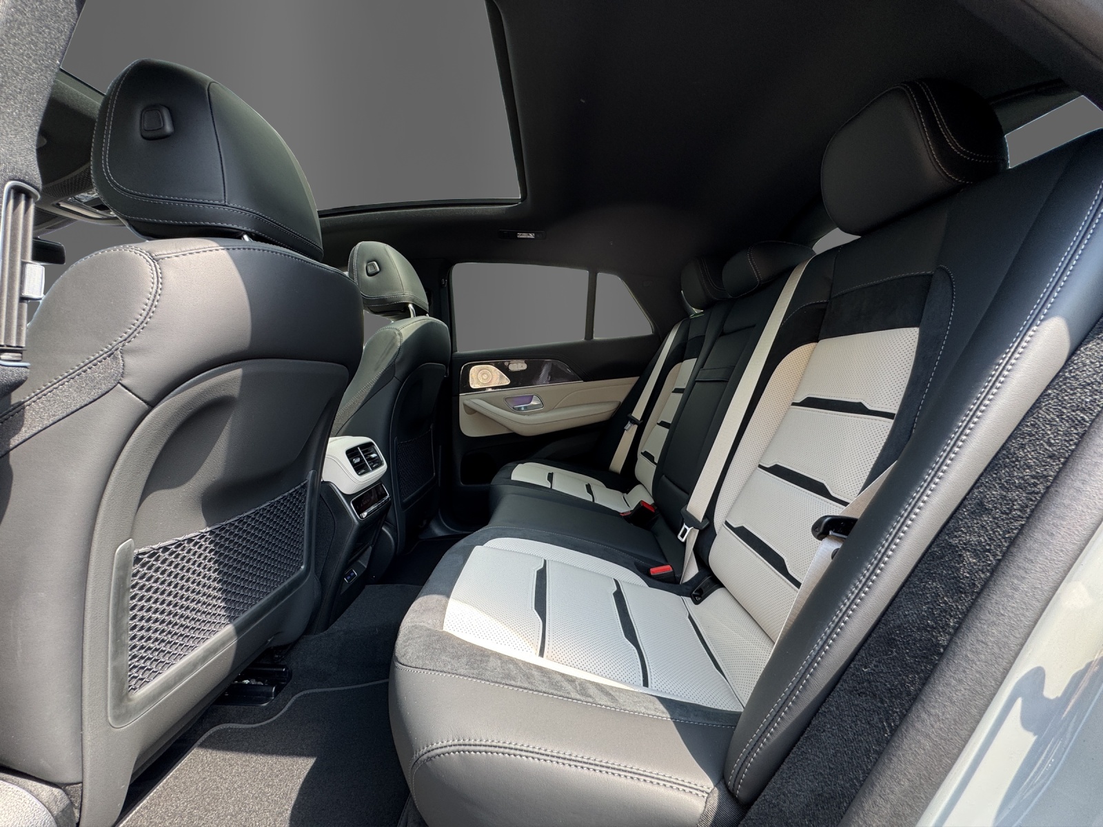 MERCEDES-BENZ GLE Coupé 63 S AMG 4Matic+ Speedshift-image-12