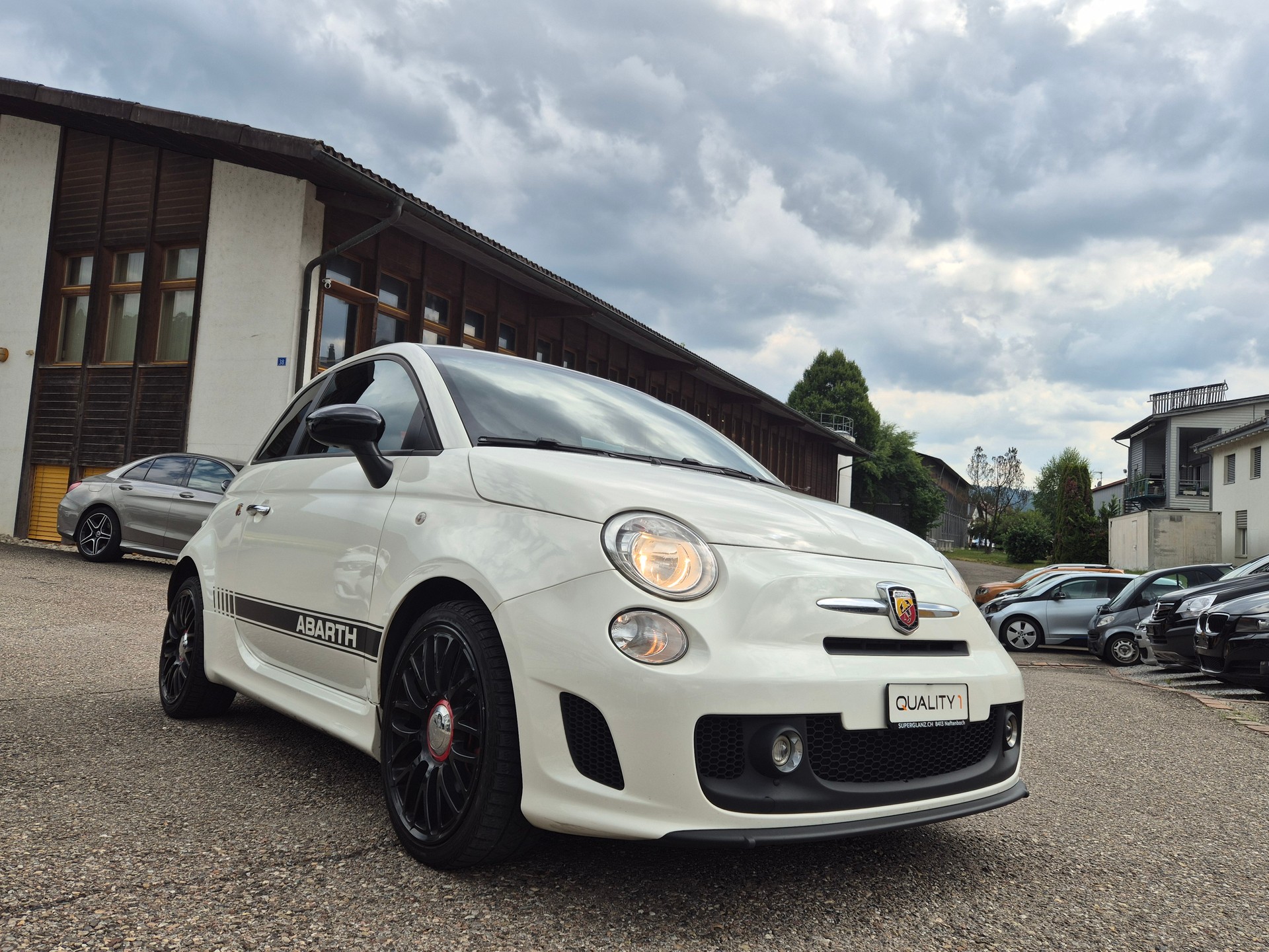 FIAT 500 1.4 16V Turbo Abarth-showroom-element-1