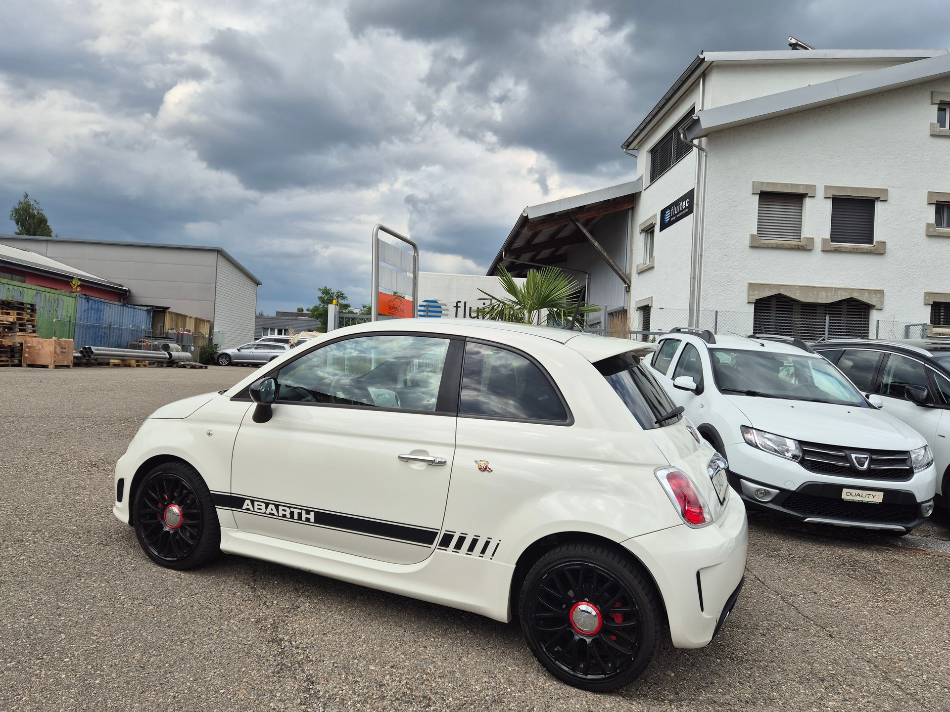 FIAT 500 1.4 16V Turbo Abarth-showroom-element-2