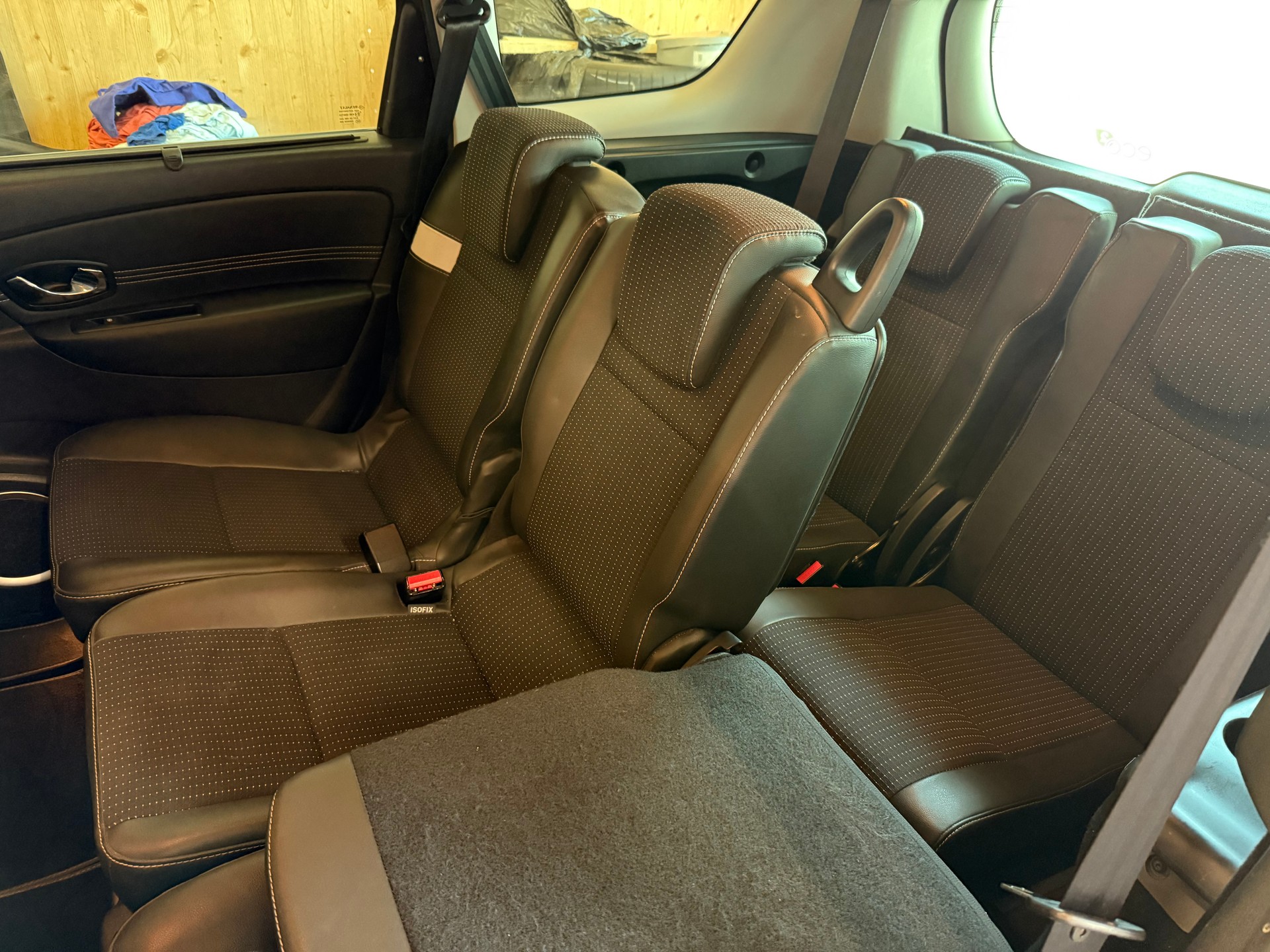 RENAULT Grand Scénic 1.6 dCi Dynamique-image-8