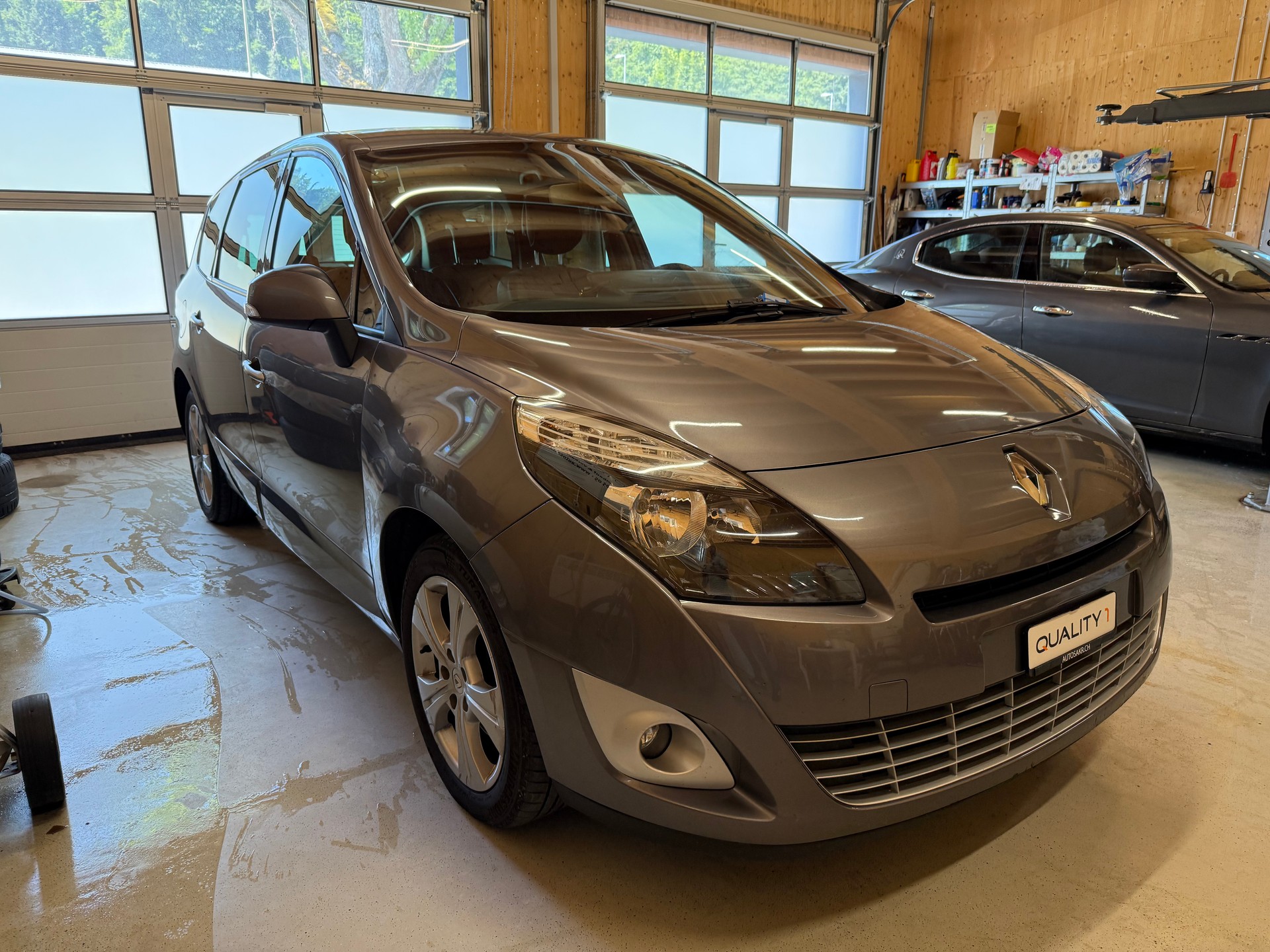 RENAULT Grand Scénic 1.6 dCi Dynamique-showroom-element-2