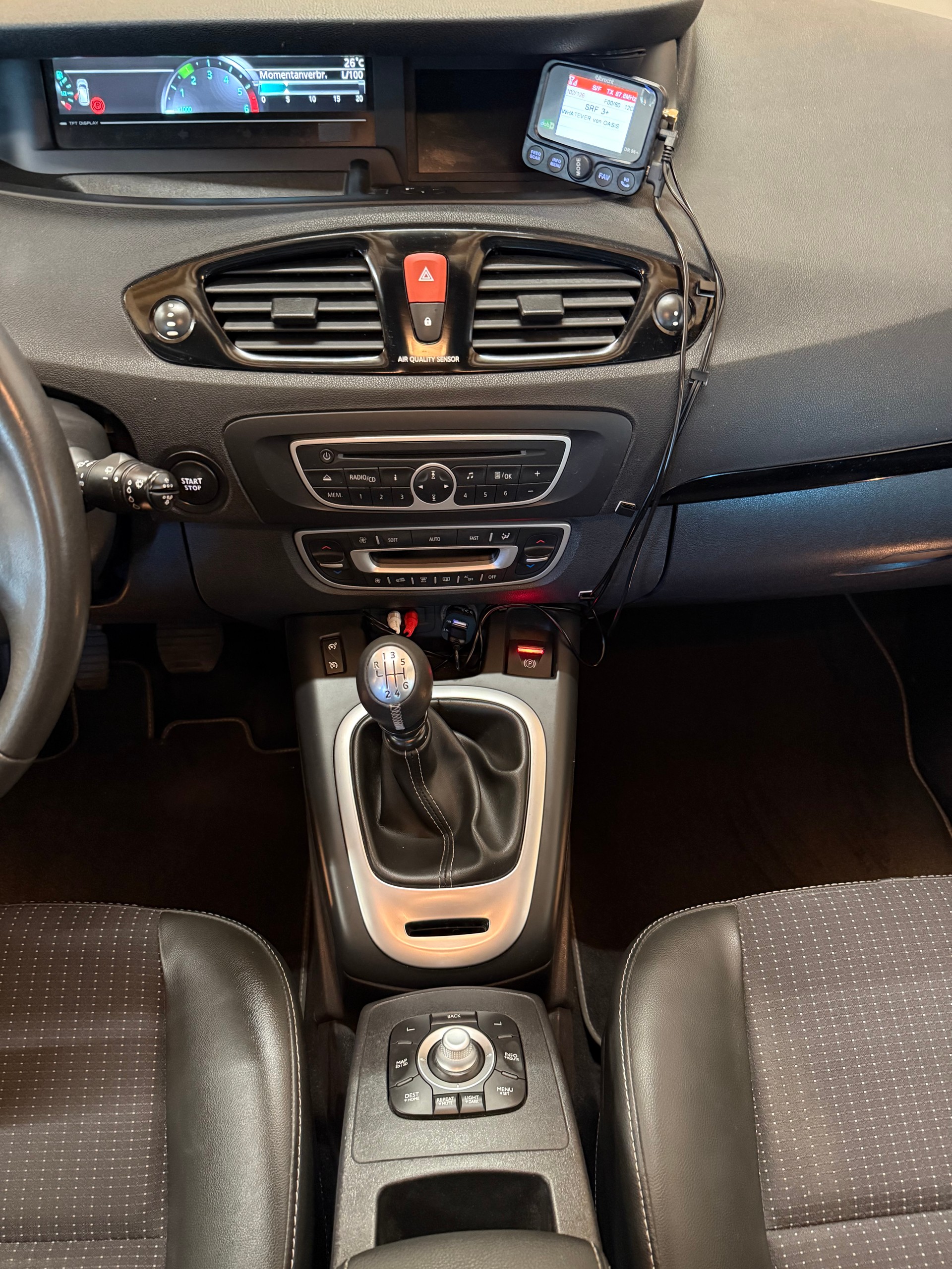 RENAULT Grand Scénic 1.6 dCi Dynamique-image-10