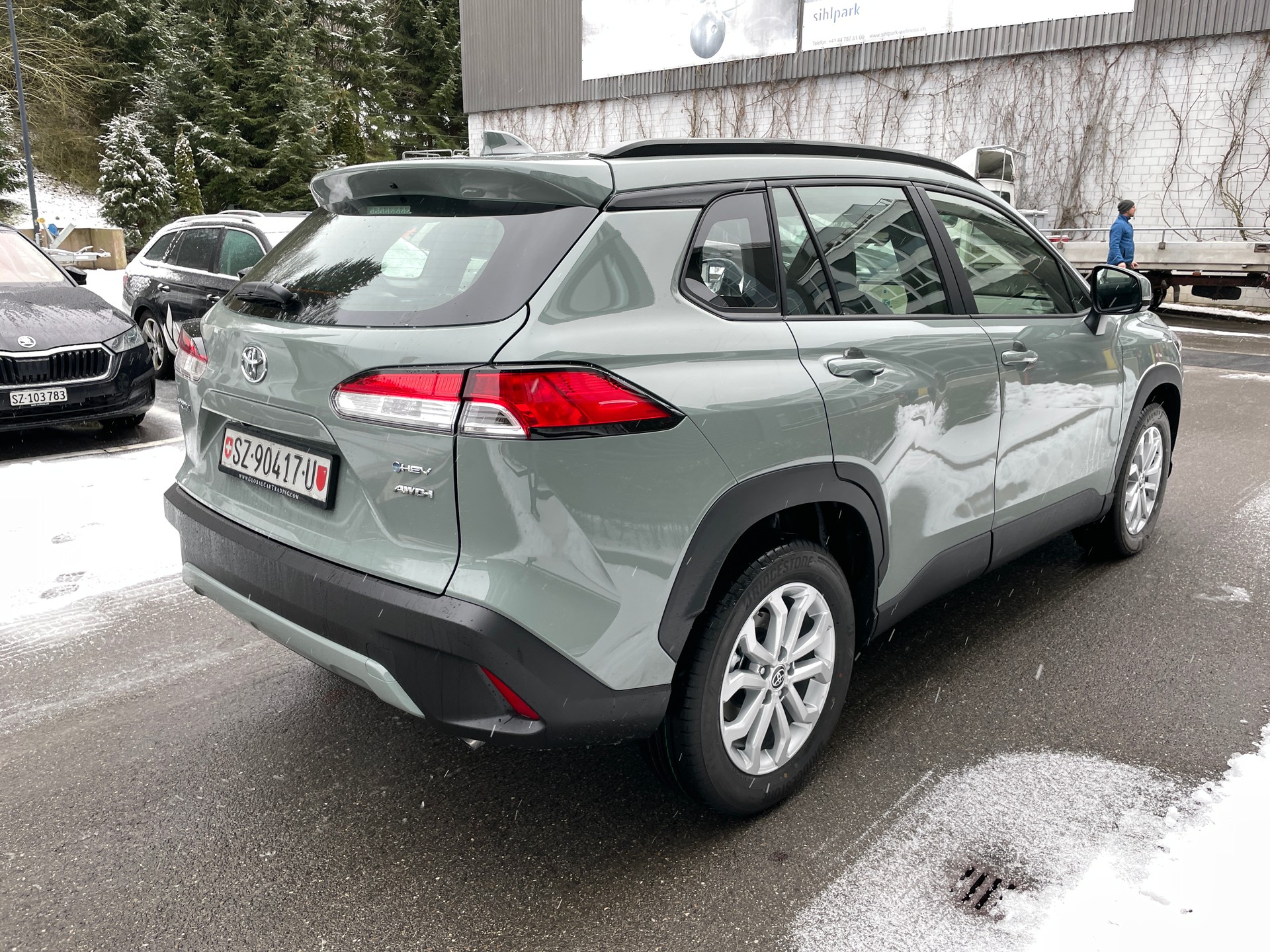 TOYOTA Corolla Cross 2.0 4WD Comfort e-CVT-showroom-element-3