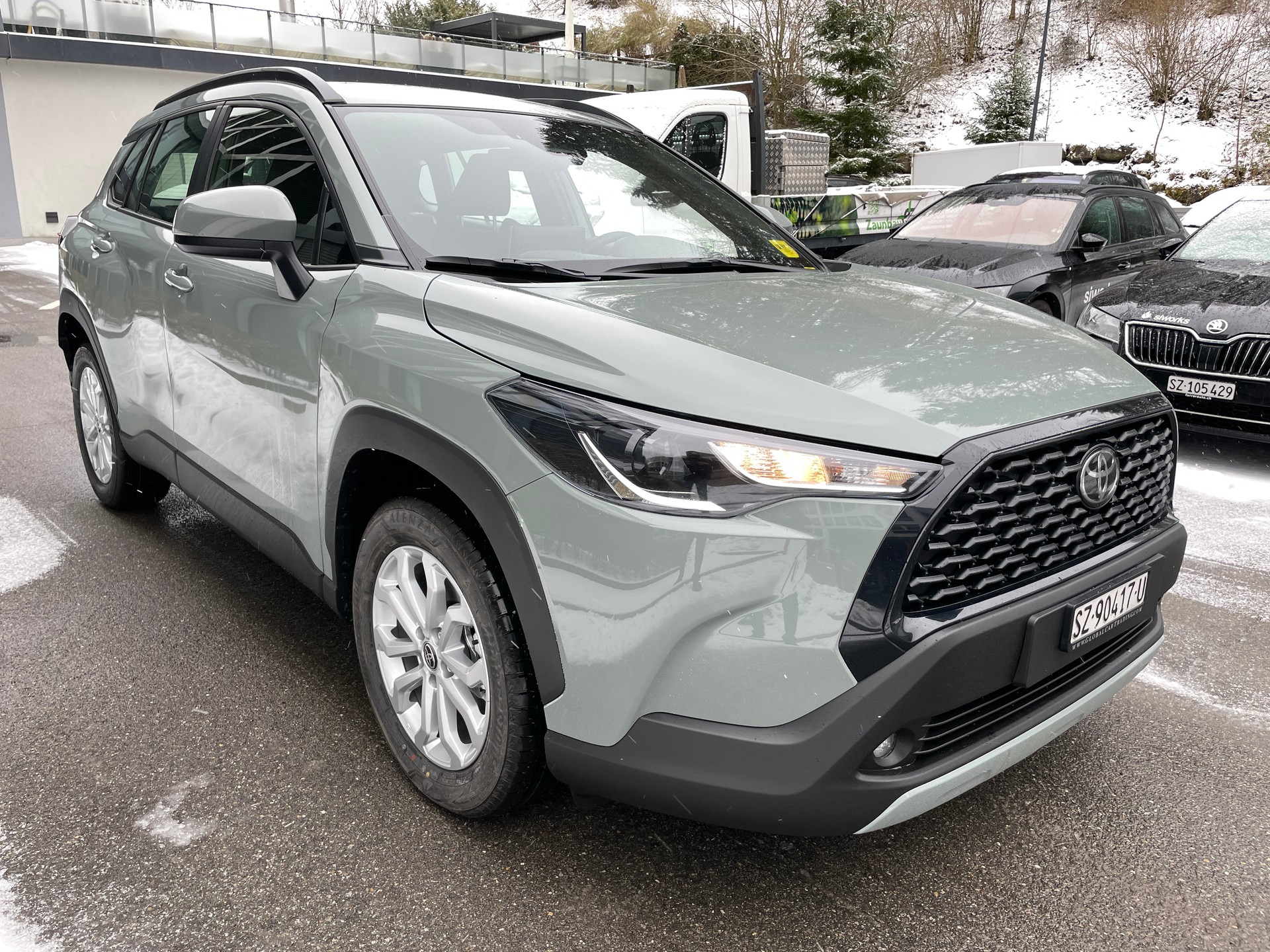 TOYOTA Corolla Cross 2.0 4WD Comfort e-CVT-showroom-element-2