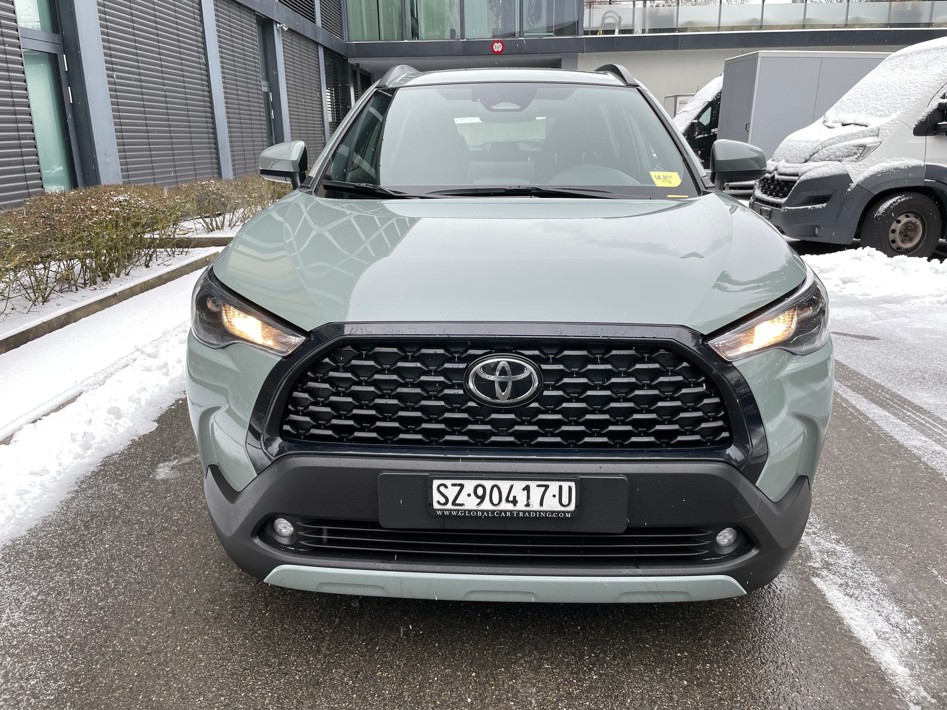 TOYOTA Corolla Cross 2.0 4WD Comfort e-CVT-showroom-element-1