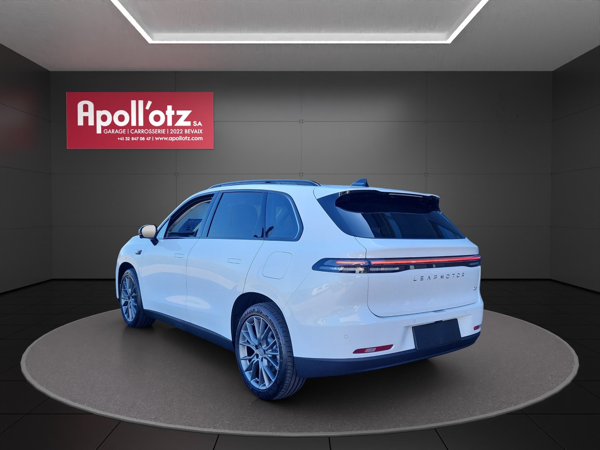 LEAPMOTOR C10 70kWh Design (REEV)-showroom-element-2