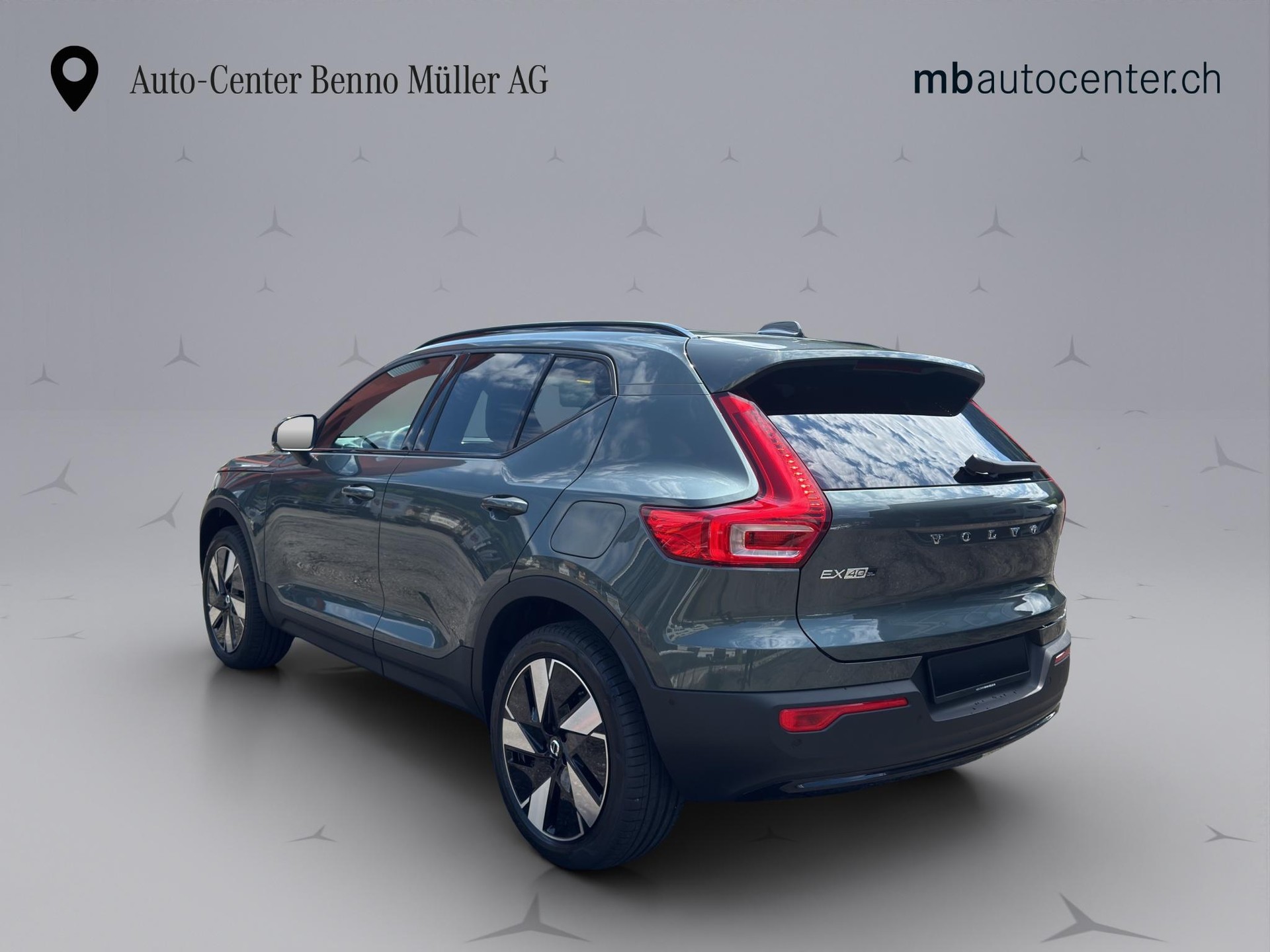 VOLVO EX40 Twin Plus AWD-showroom-element-2