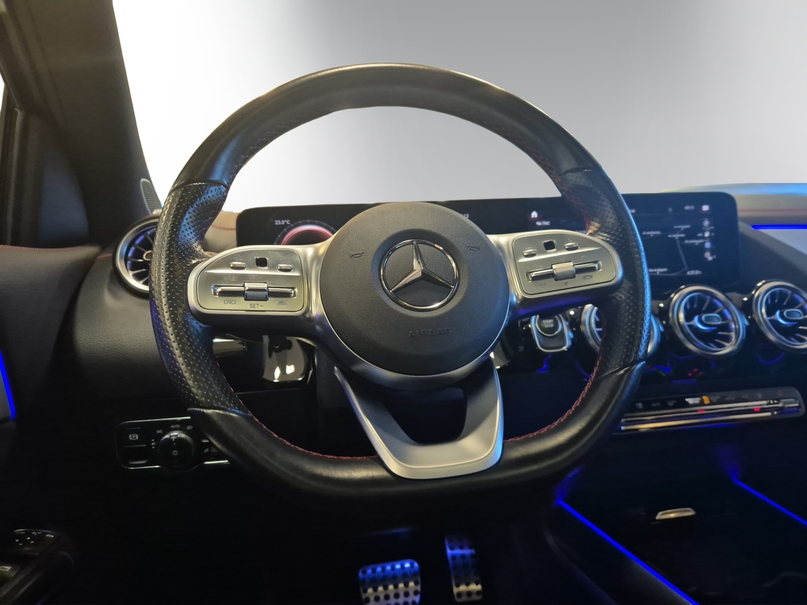Image MERCEDES-BENZ EQA-250 EQA 250 AMG Line AMG Line