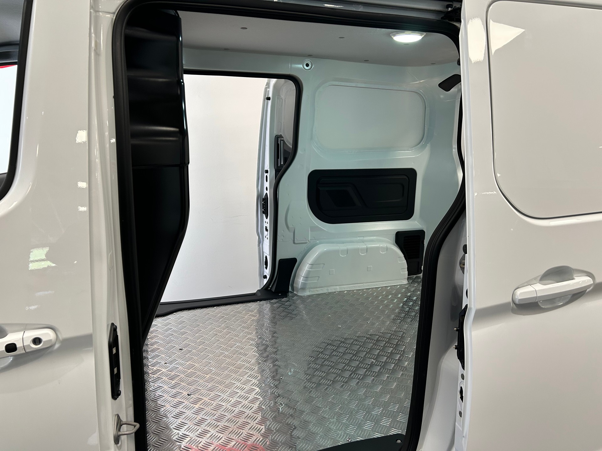 BYD ETP3-image-10