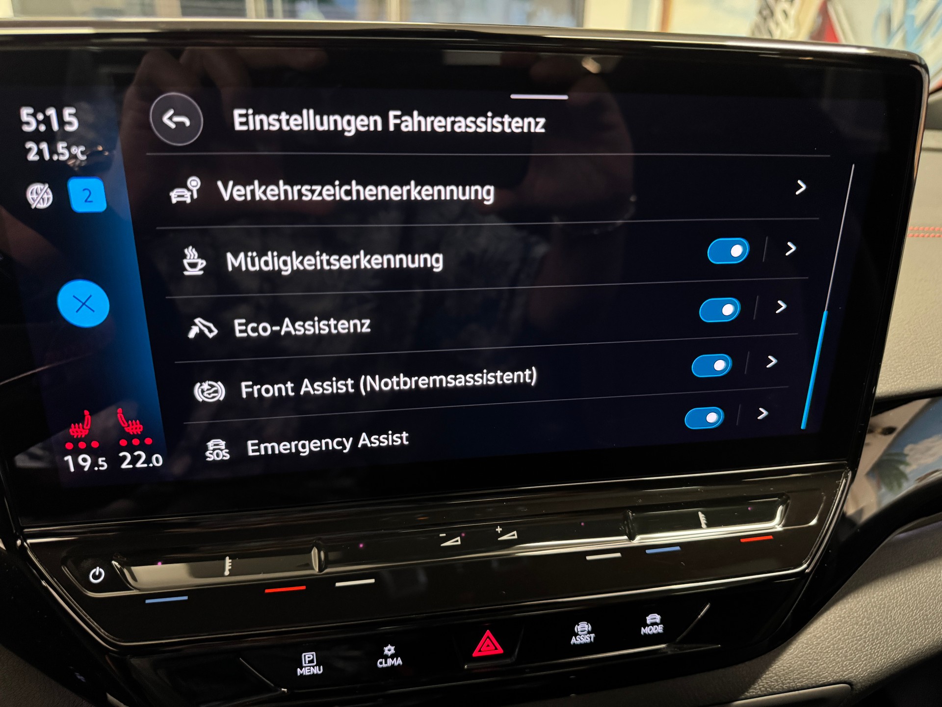 VW ID.5 GTX 77 kWh 4Motion (Np.82'600.-) 299PS AHK PanoDach CH-Ausl.-image-17