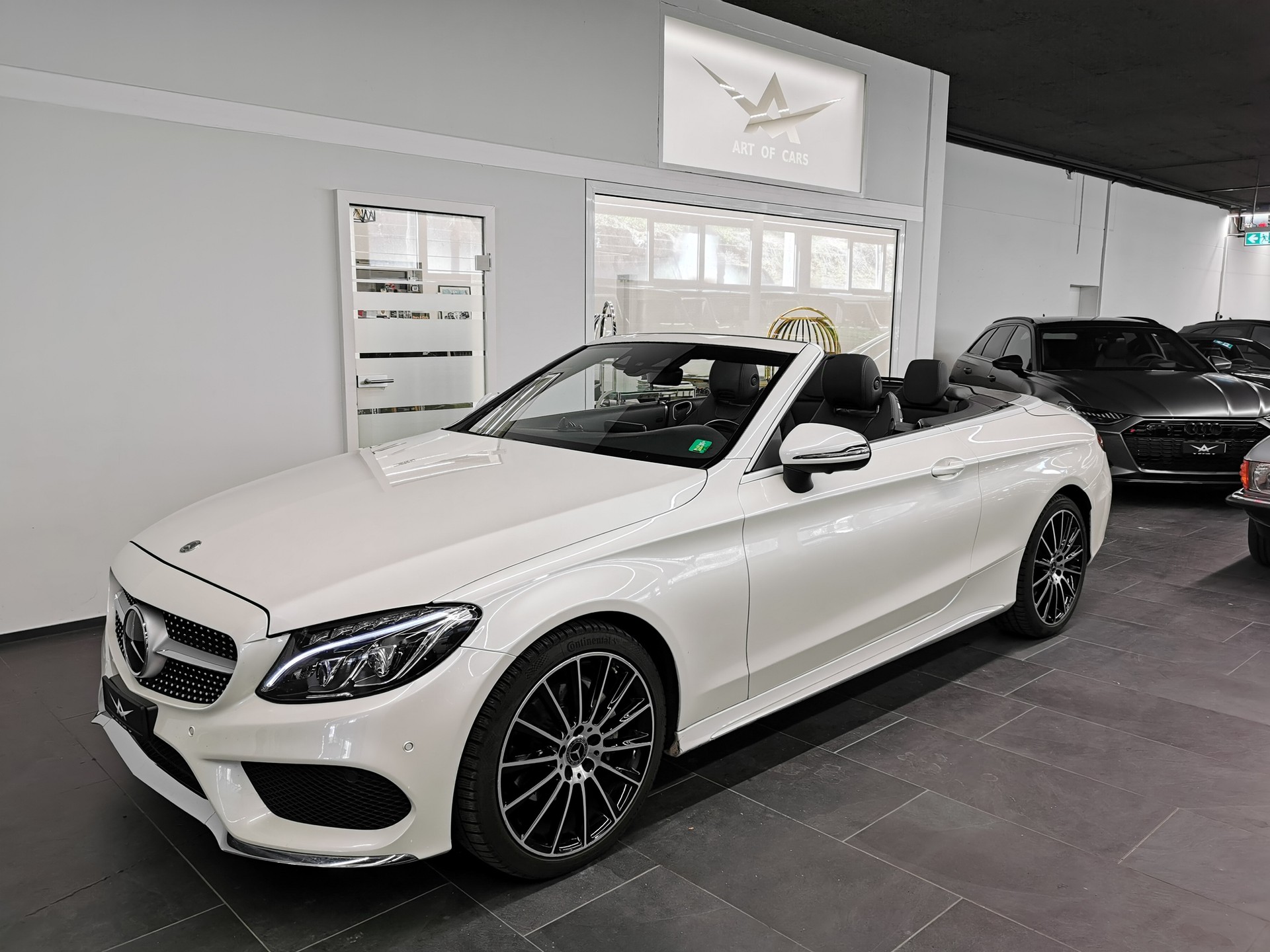 MERCEDES-BENZ C 200 Cabriolet AMG Line 4Matic 9G-Tronic DISTRONIC, BURMESTER, AIRSCARFE, ALCANTARA, SPORTABGASANLAGE-image-1