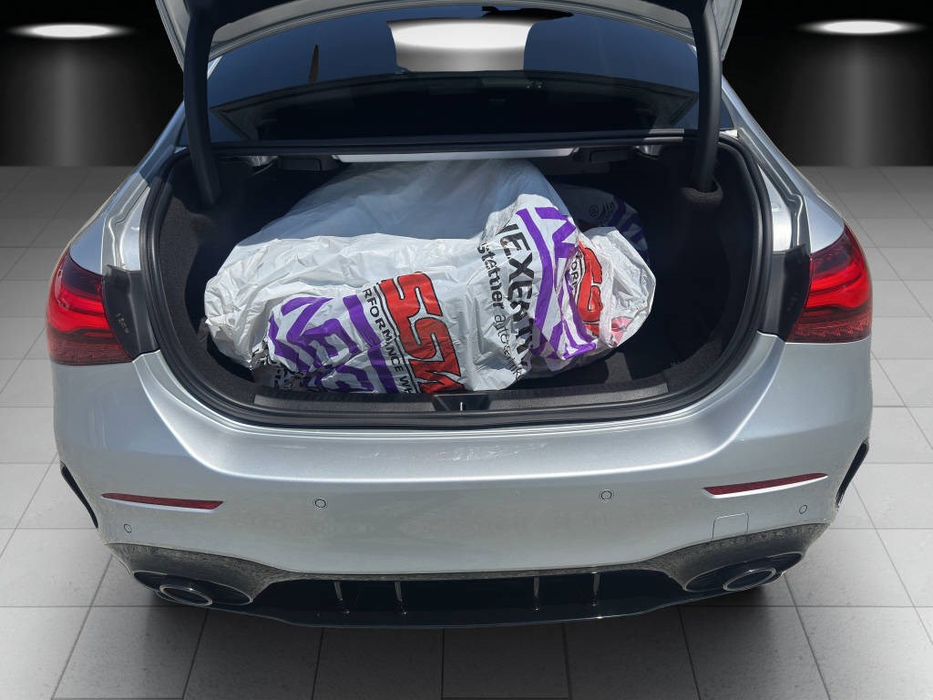 MERCEDES-BENZ A 35 AMG 4matic Limousine-image-13