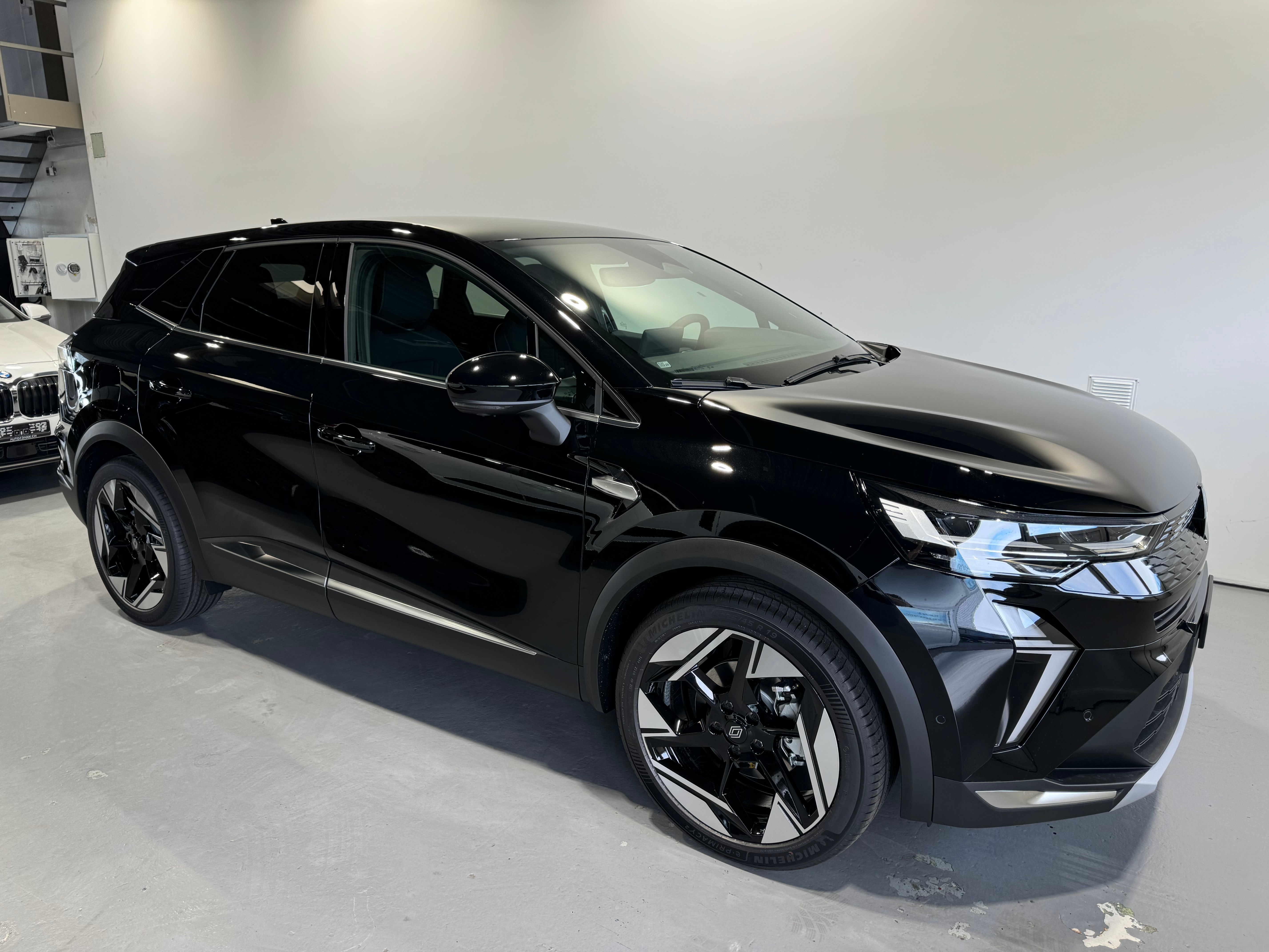 RENAULT SYMBIOZ E-Tech (SUV / Gelndewagen)