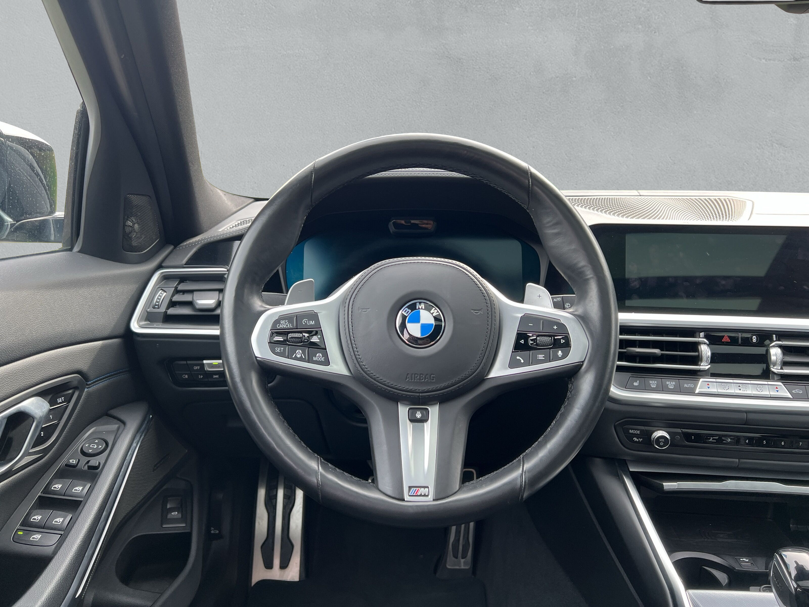 BMW M340d xDrive 48V Touring-image-15