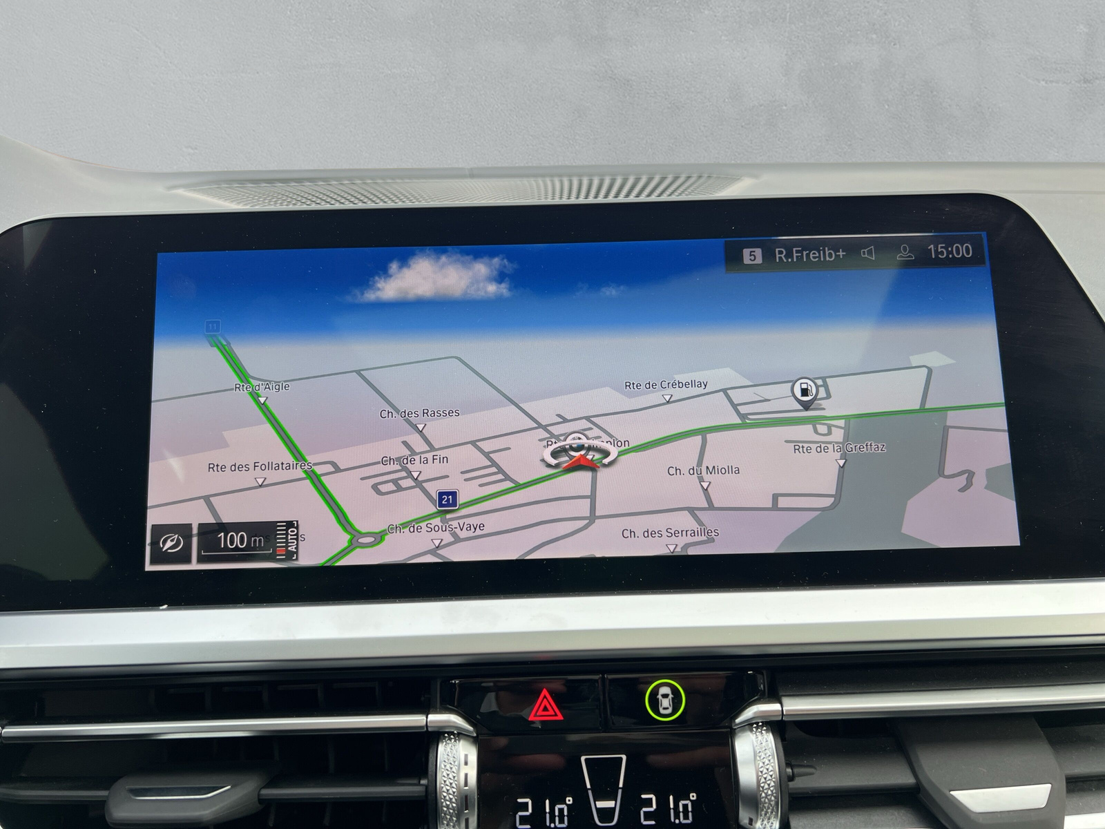 BMW M340d xDrive 48V Touring-image-14