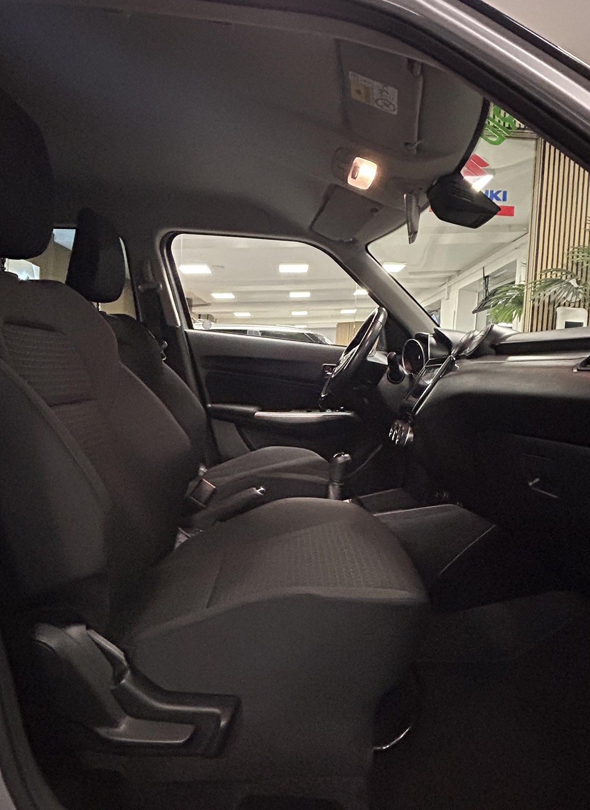SUZUKI Swift 1.2 Generation Top Hybrid-image-14