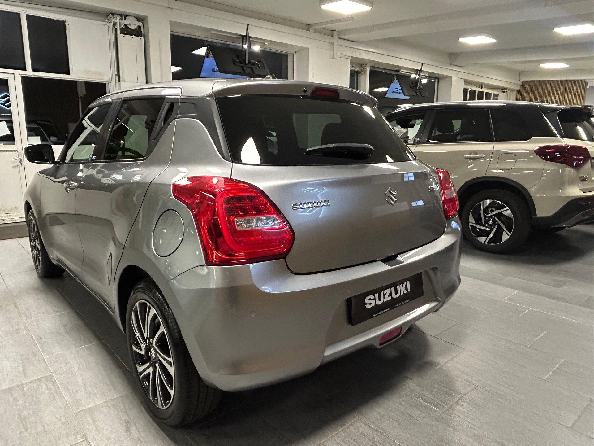 SUZUKI Swift 1.2 Generation Top Hybrid-image-4