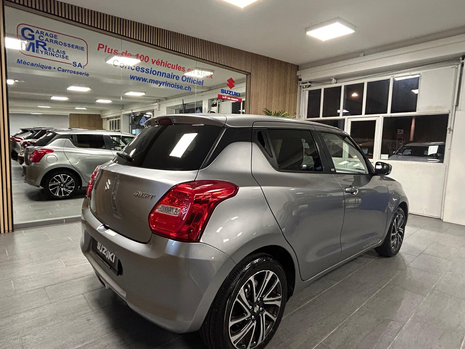 SUZUKI Swift 1.2 Generation Top Hybrid-image-6