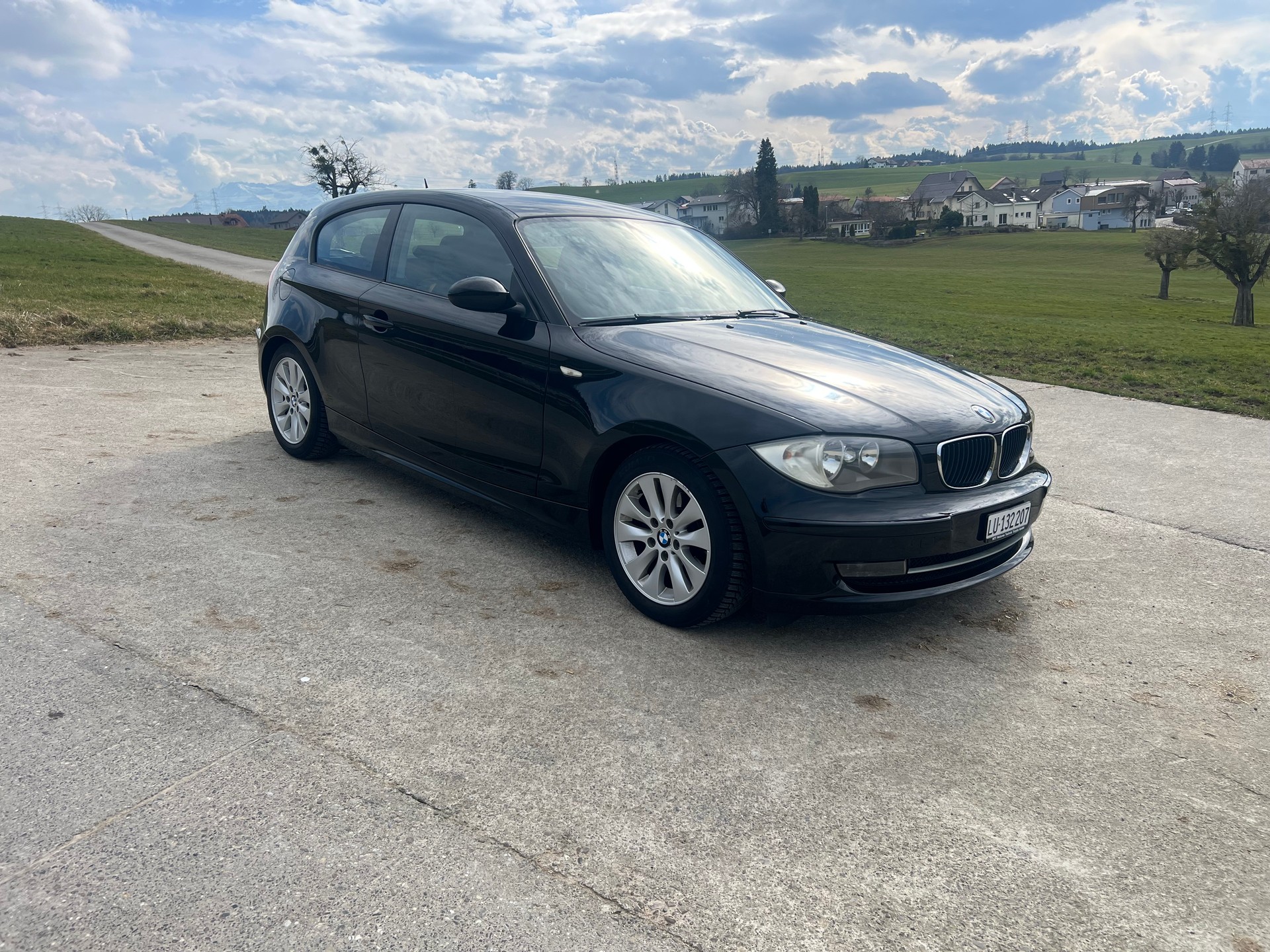 BMW 116i-image-1