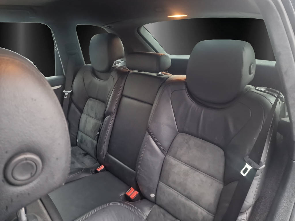PORSCHE Cayenne 4.8 V8 GTS Tiptronic-image-9