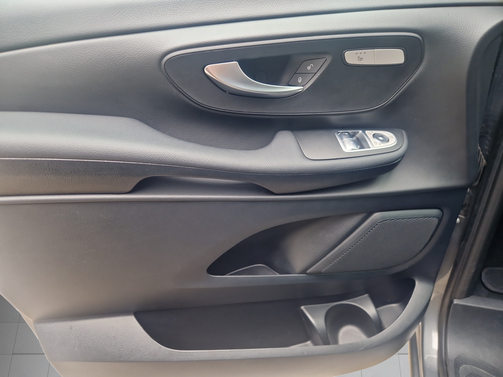 Image MERCEDES-BENZ V-250 V 250 d lang Trend 4Matic 9G-Tronic