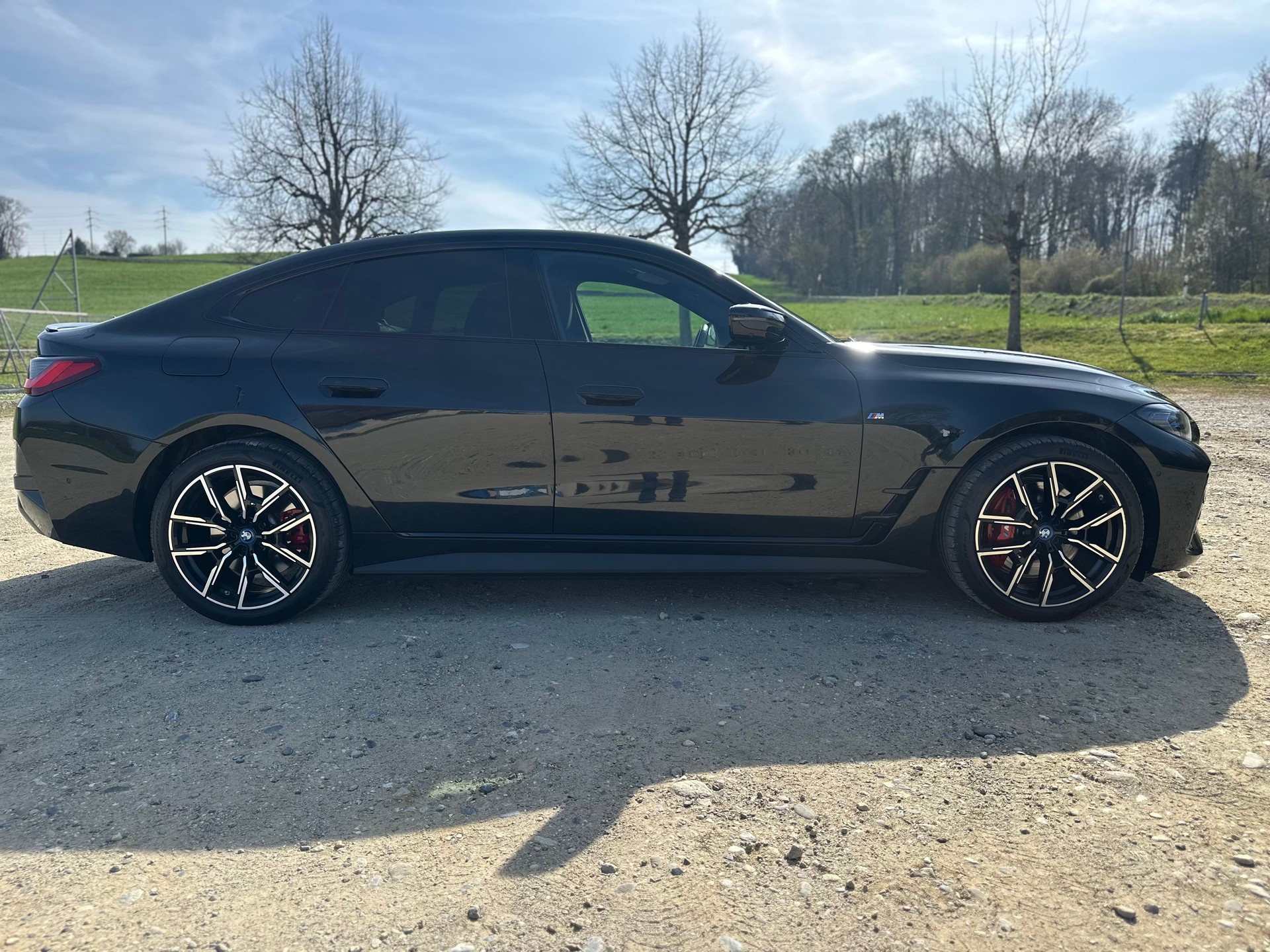 BMW i4 eDrive 40 M Sport-showroom-element-3